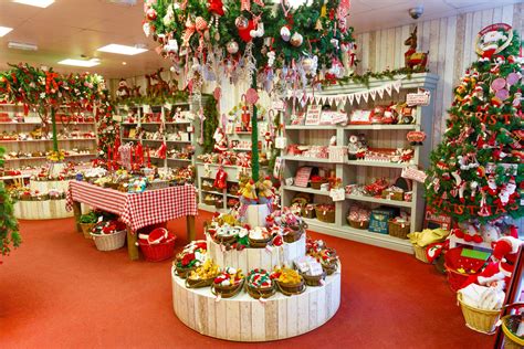 holiday gift shoppe.
